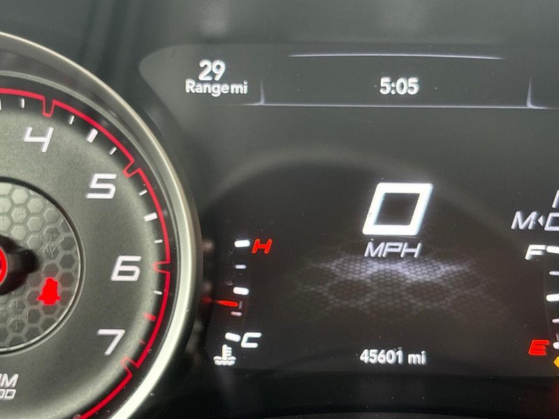Used 2022 Dodge Charger SXTImage 16