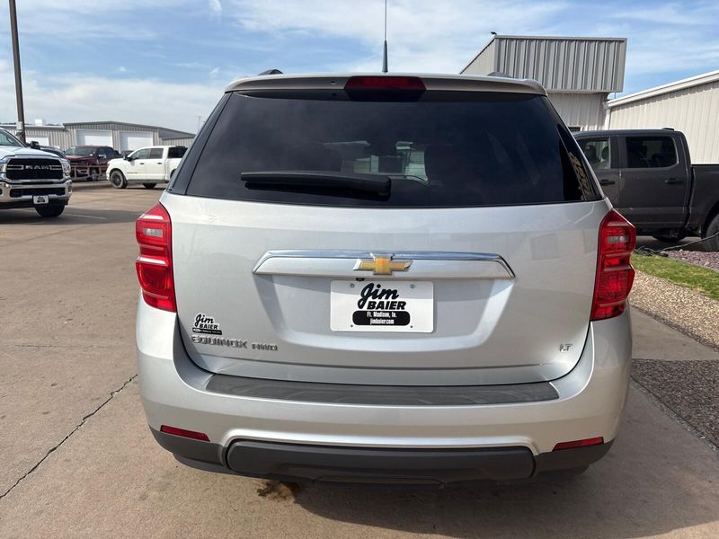 Used 2017 Chevrolet Equinox LTImage 9