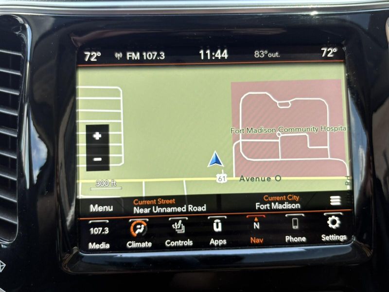 Used 2022 Jeep Cherokee LimitedImage 21