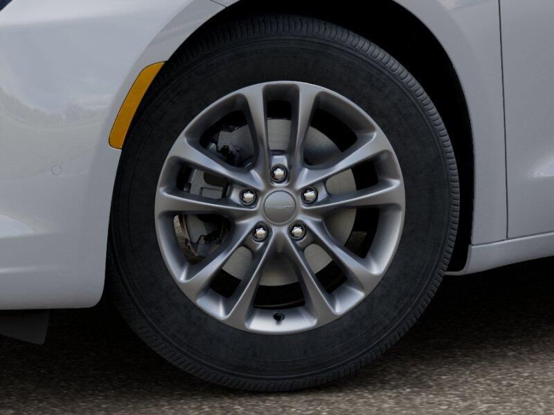 New 2027 Chrysler Pacifica SelectImage 4