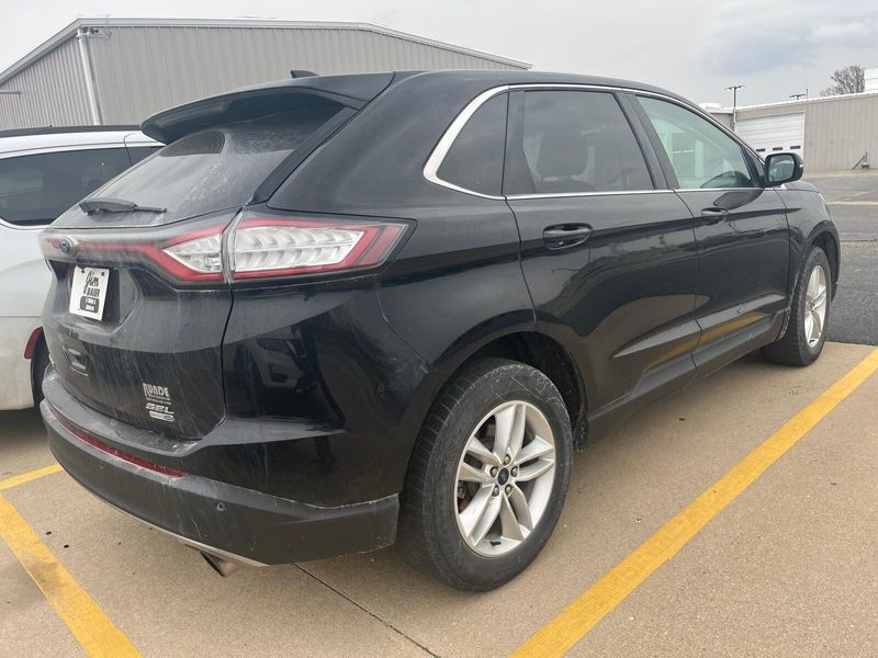 2017 Ford Edge SELImage 6