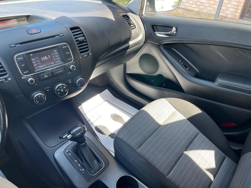 2014 Kia Forte EXImage 16