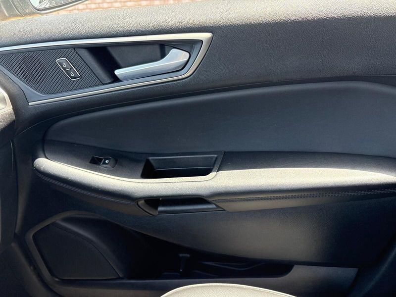 Used 2024 Ford Edge SELImage 12