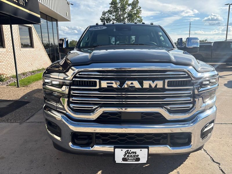 New 2026 RAM 3500 LaramieImage 7