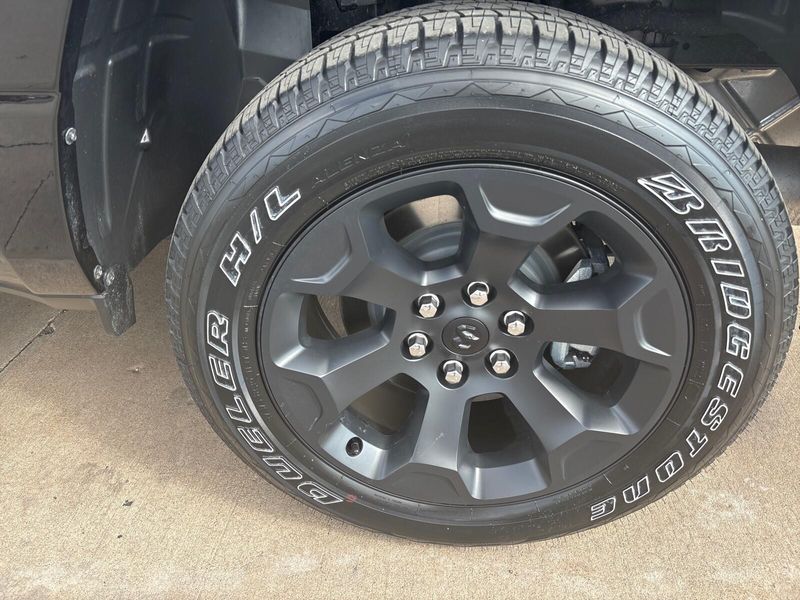 New 2026 RAM 1500 Express Crew Cab 4x4 5