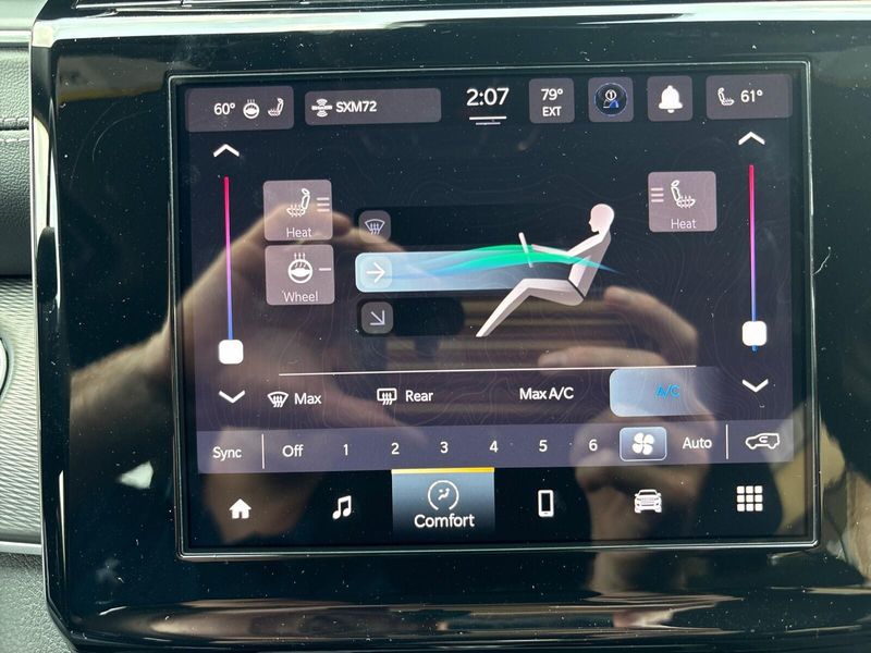 2025 Jeep Grand Cherokee Laredo X 4x4Image 23