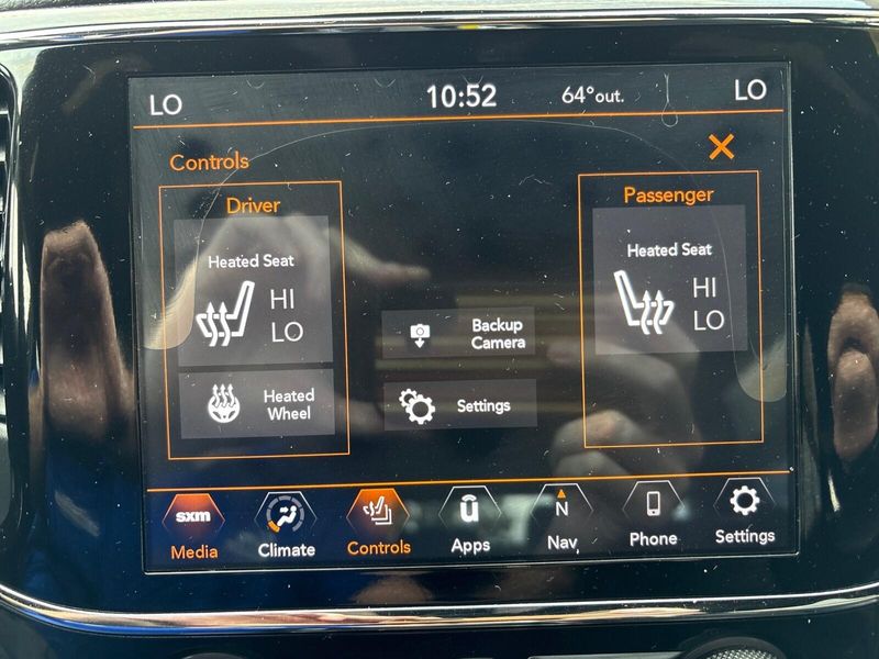 Used 2020 Jeep Grand Cherokee AltitudeImage 23