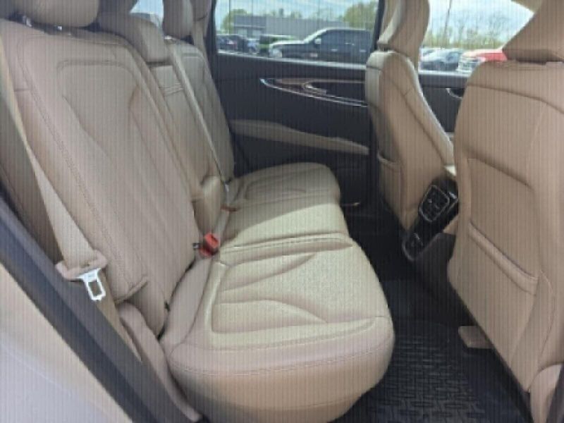 2022 Lincoln Nautilus StandardImage 11