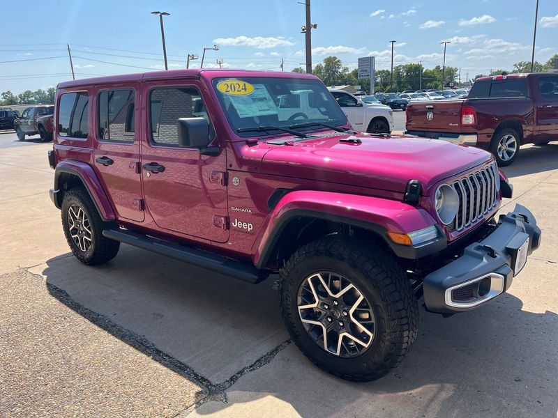 2024 Jeep Wrangler 4-door SaharaImage 7