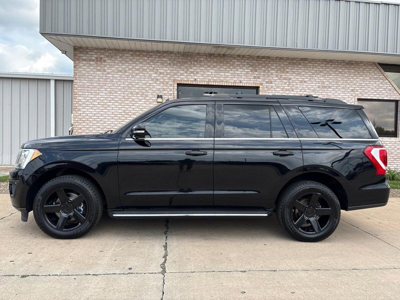Used 2019 Ford Expedition XLTImage 2