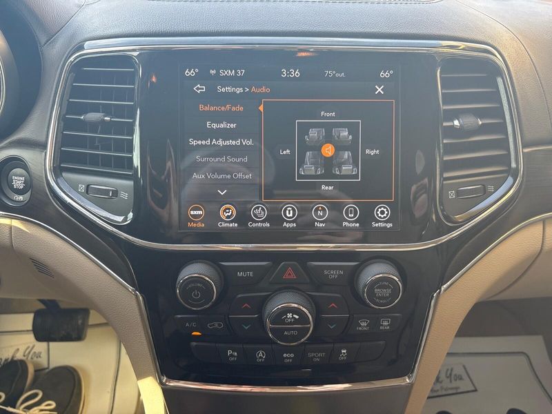 Used 2020 Jeep Grand Cherokee OverlandImage 19