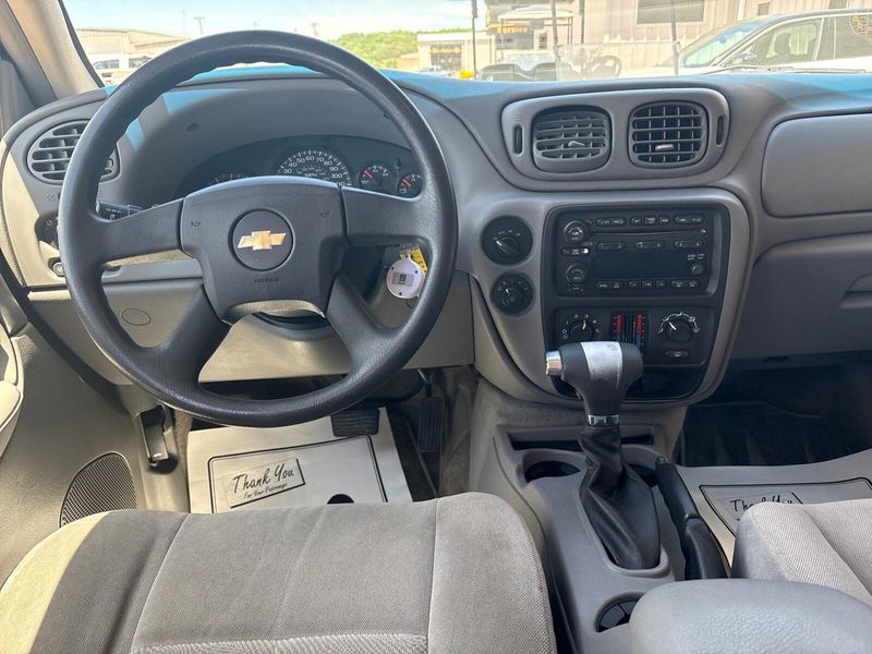 Used 2006 Chevrolet TrailBlazer LSImage 5