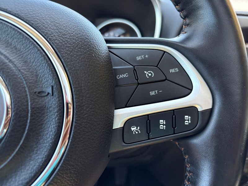Used 2020 Jeep Compass LatitudeImage 15