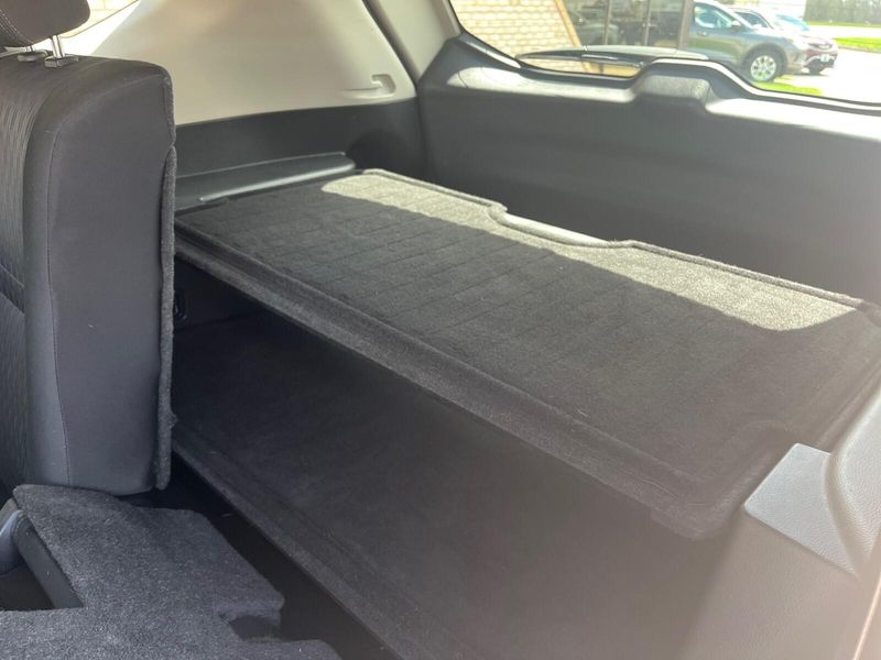 2019 Nissan Rogue SVImage 6