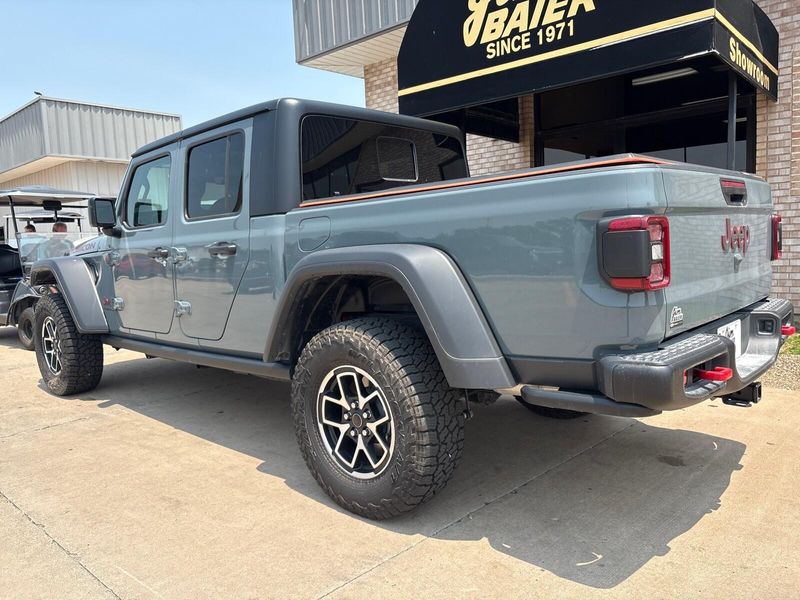 2024 Jeep Gladiator RubiconImage 10