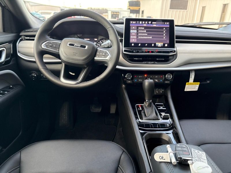 New 2026 Jeep Compass Limited 4x4Image 5