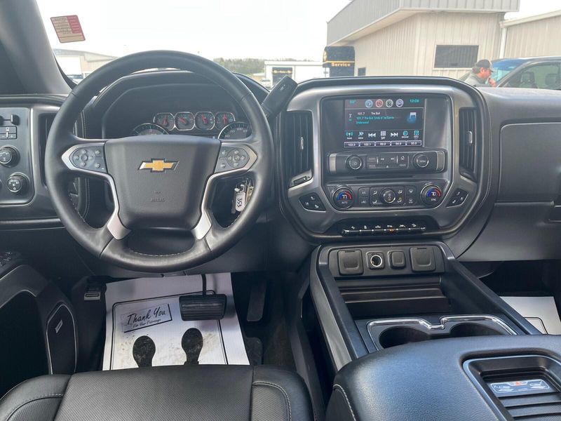 2017 Chevrolet Silverado 1500 LTZImage 5