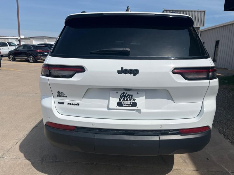 2021 Jeep Grand Cherokee L AltitudeImage 10