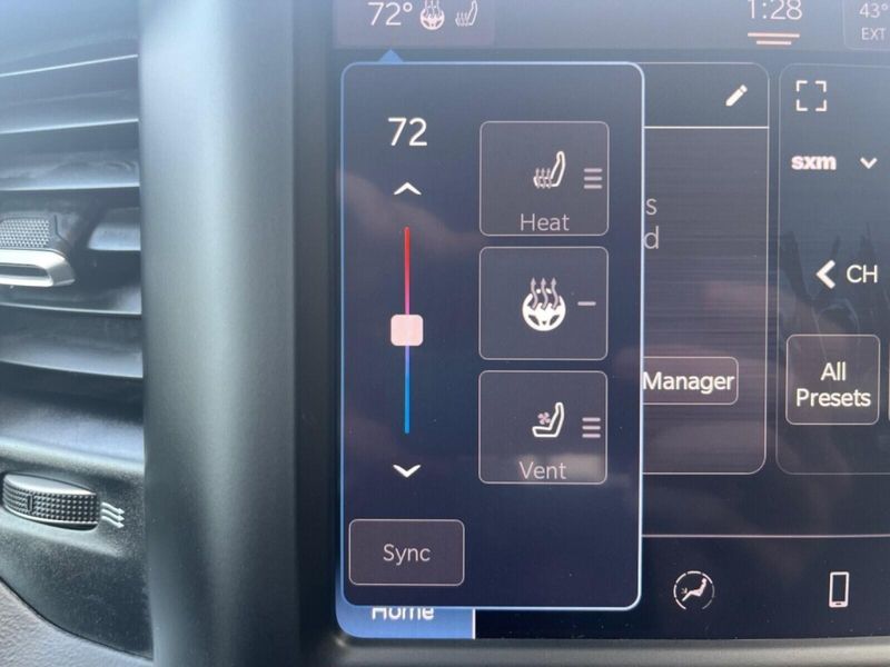 2022 RAM 1500 LaramieImage 19