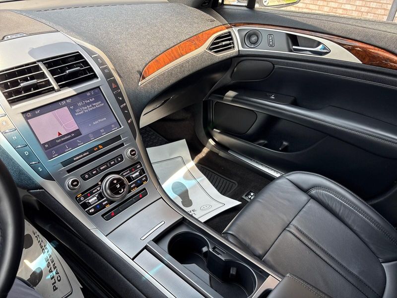 2020 Lincoln MKZ ReserveImage 16