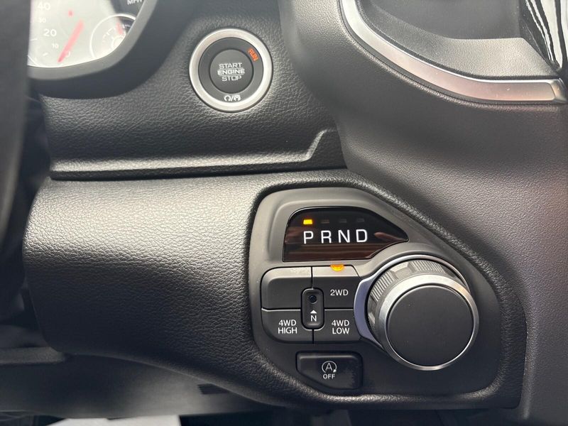 New 2026 RAM 1500 Express Crew Cab 4x4 5