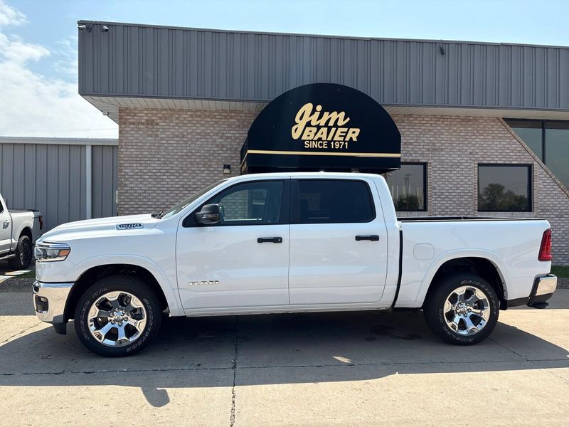 2025 RAM 1500 Big Horn Crew Cab 4x4 5