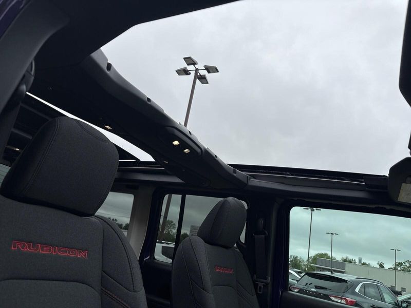 New 2026 Jeep Wrangler 4-door RubiconImage 18