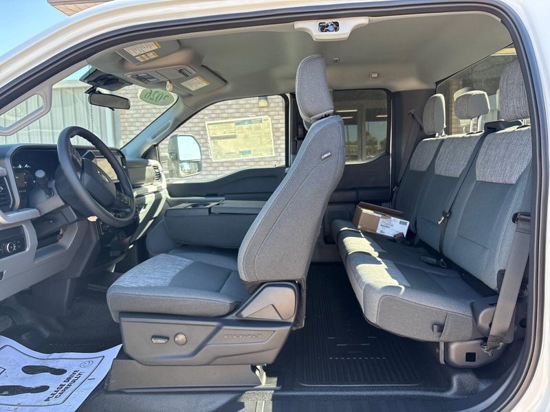 2026 Ford F-350 XL photo 4