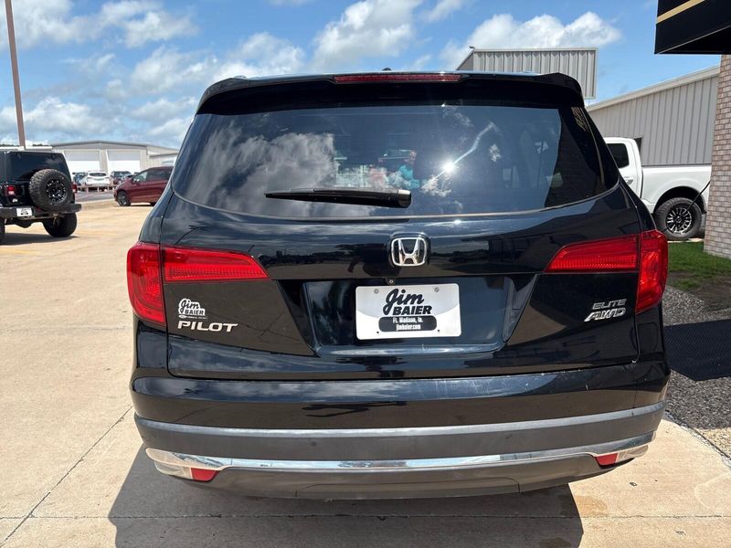 Used 2017 Honda Pilot EliteImage 13