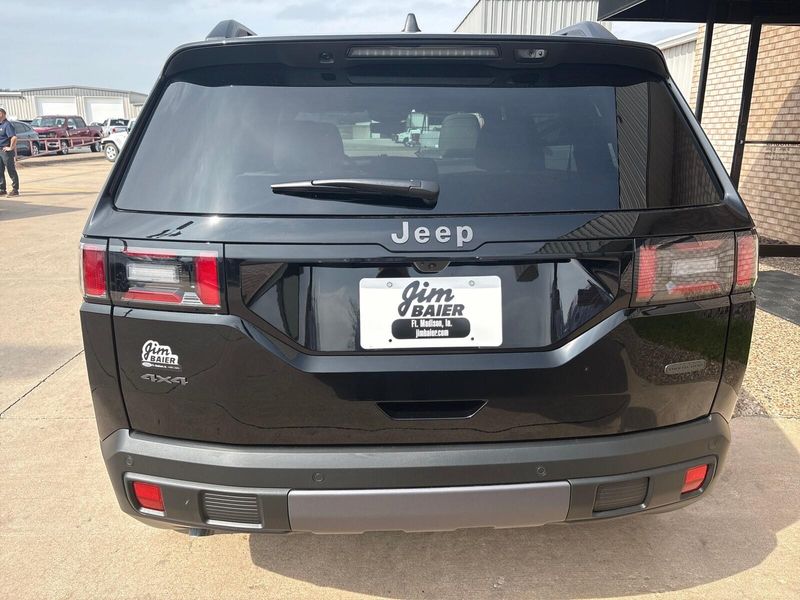 New 2026 Jeep Cherokee Overland 4x4Image 10