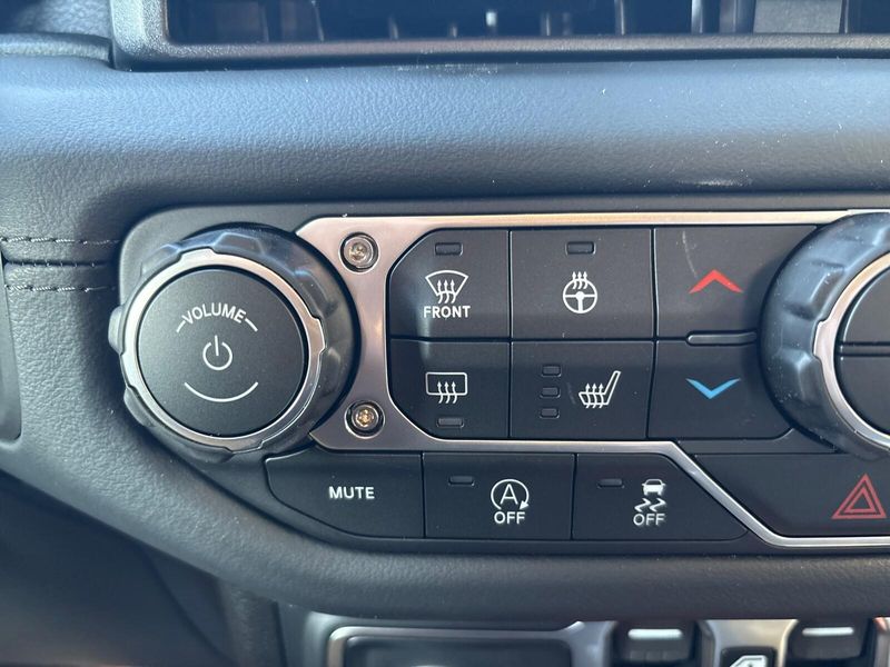 New 2026 Jeep Wrangler 4-door RubiconImage 17