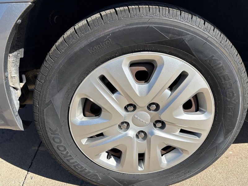 Used 2019 Dodge Grand Caravan SEImage 12