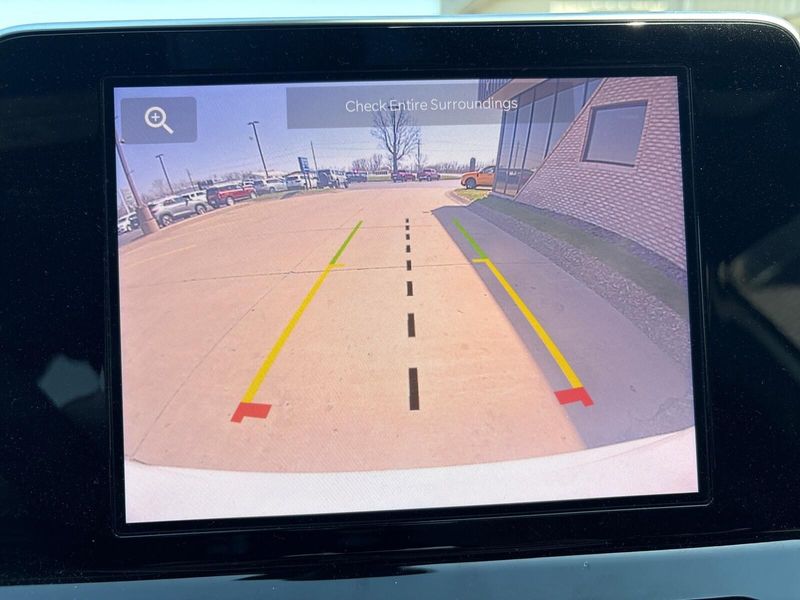 Used 2025 Jeep Compass LatitudeImage 13