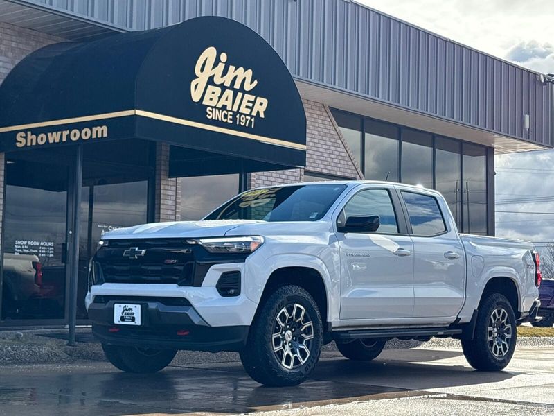 Used 2023 Chevrolet Colorado 4WD Z71Image 1