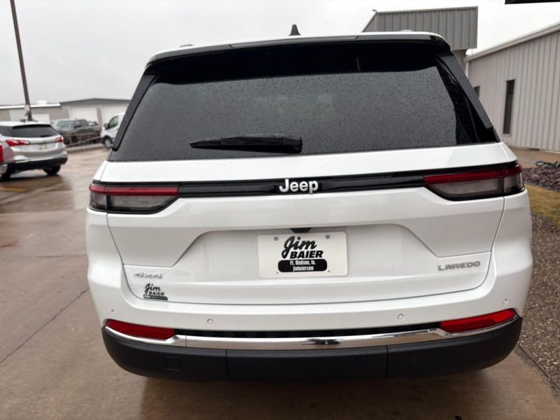 New 2026 Jeep Grand Cherokee Laredo X 4x4Image 10