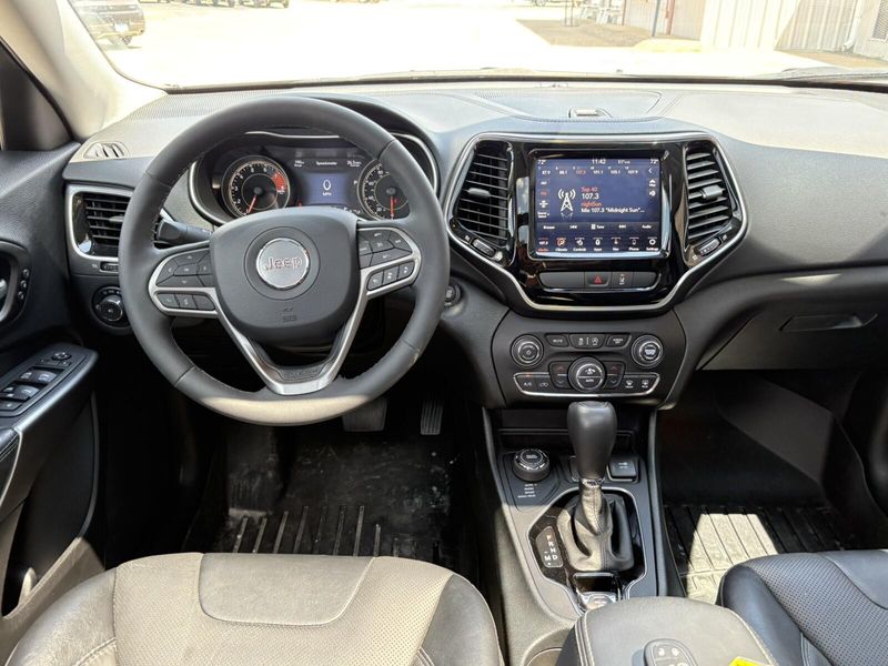 Used 2022 Jeep Cherokee LimitedImage 23
