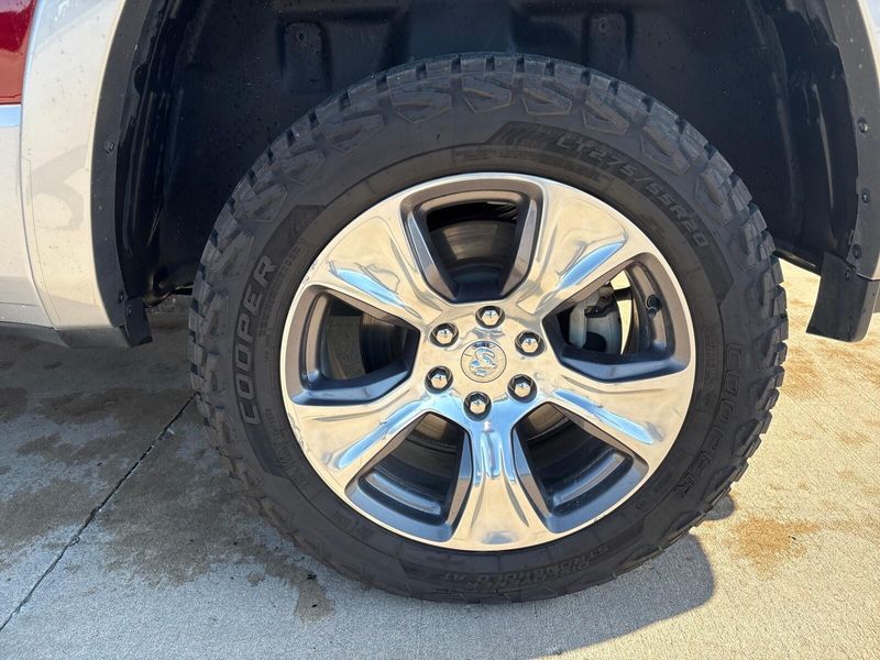 Used 2021 RAM 1500 LaramieImage 14