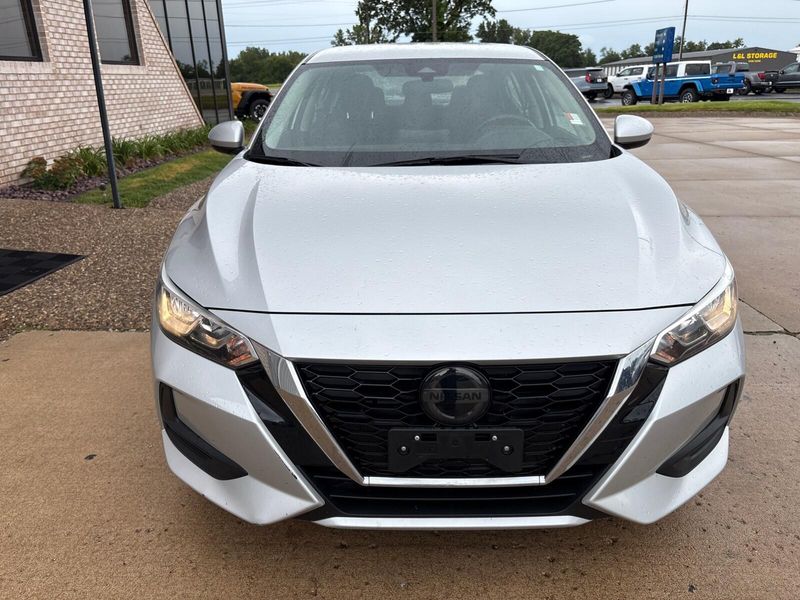 Used 2022 Nissan Sentra SVImage 6
