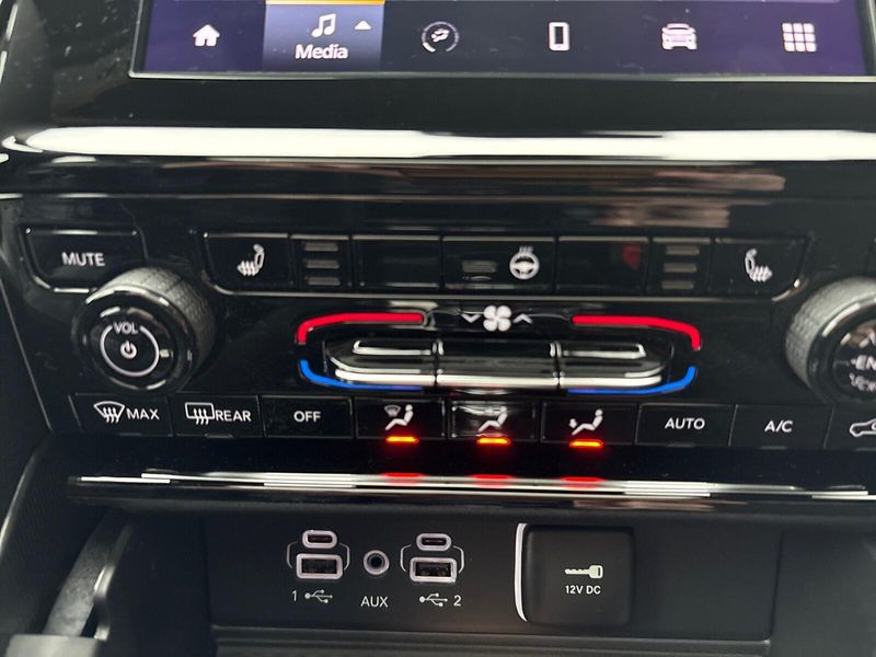 New 2026 Jeep Grand Cherokee Laredo X 4x4Image 18