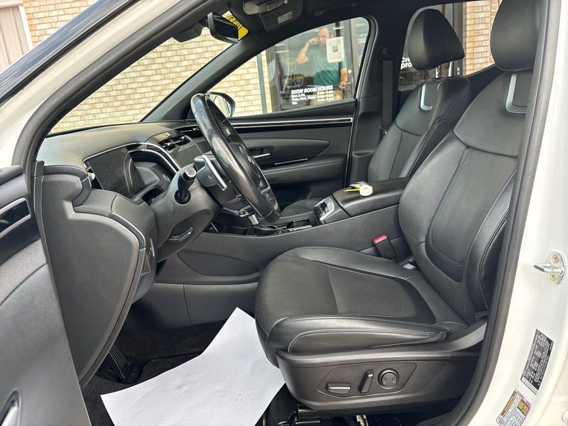 Used 2023 Hyundai Santa Cruz LimitedImage 3