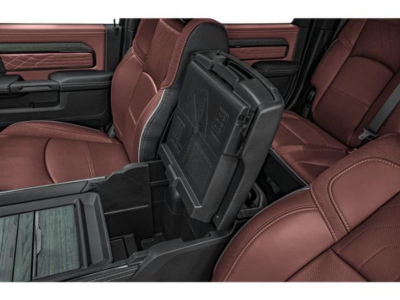 New 2027 RAM 2500 LimitedImage 13