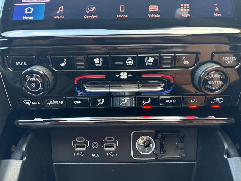 New 2025 Jeep Grand Cherokee Summit 4x4Image 19