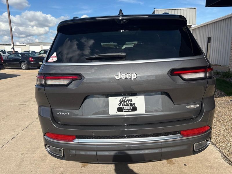 New 2025 Jeep Grand Cherokee L Summit 4x4Image 12