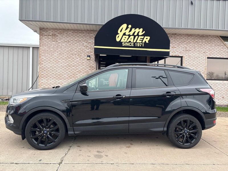 Used 2018 Ford Escape SEImage 2