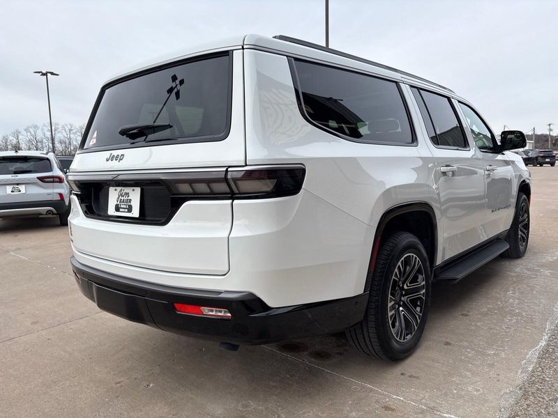 2026 Jeep Grand Grand Wagoneer Wagoneer L 4x4Image 11