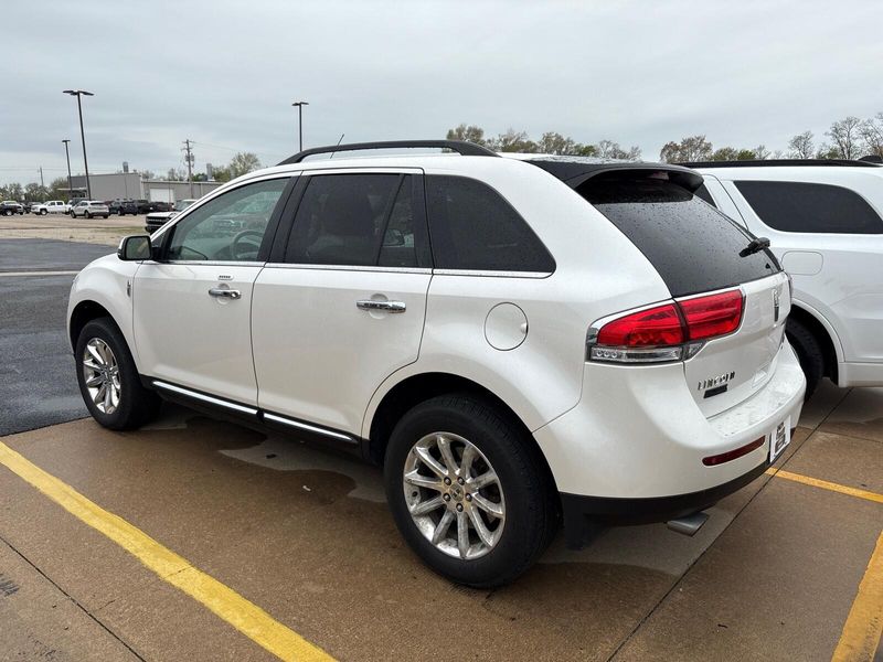 2015 Lincoln MKX Image 3