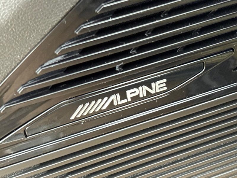 New 2026 Jeep Cherokee Limited Altitude 4x4Image 13