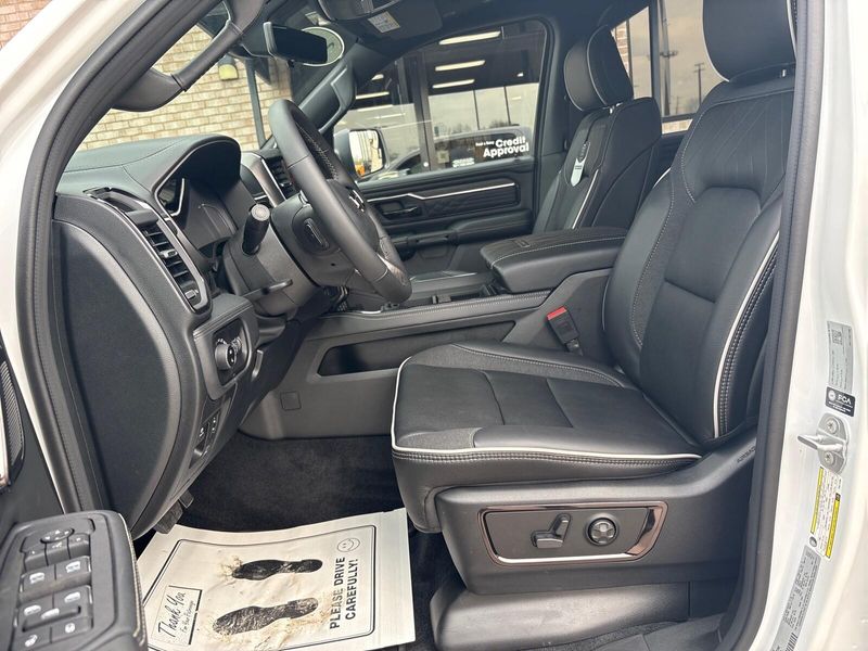 New 2026 RAM 1500 Limited Crew Cab 4x4 5