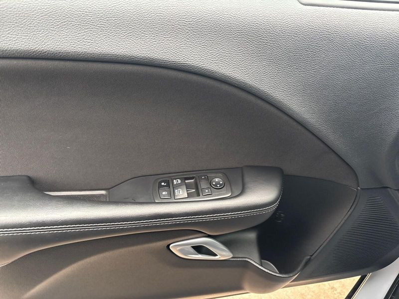 Used 2022 Dodge Challenger GTImage 12