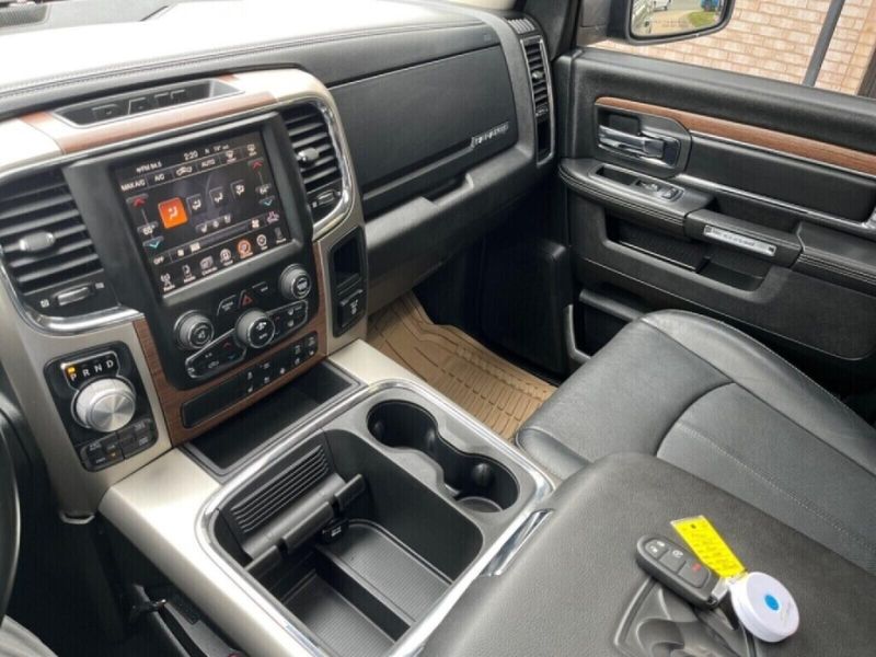2017 RAM 1500 LaramieImage 20